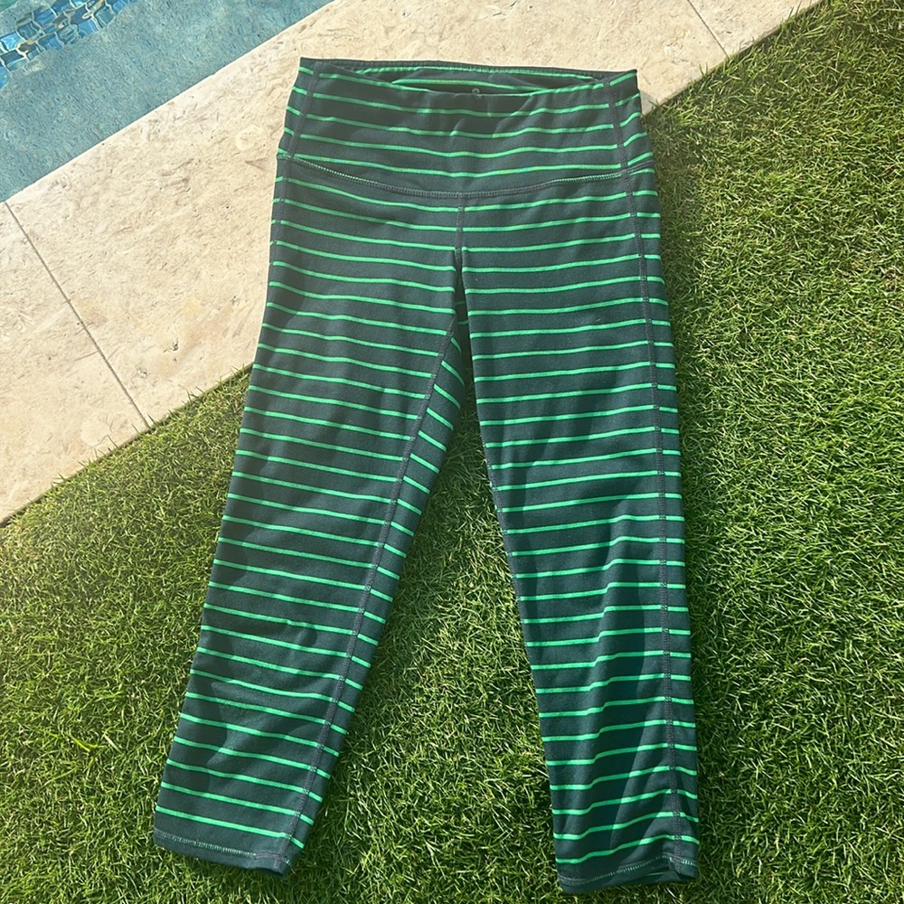 Athleta yoga pants
